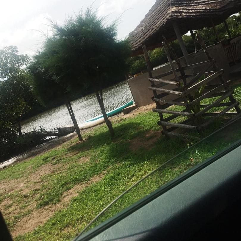 Bosofet Beach And Creek Lodge Sanyang Eksteriør billede
